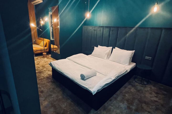 Room 28 of 116