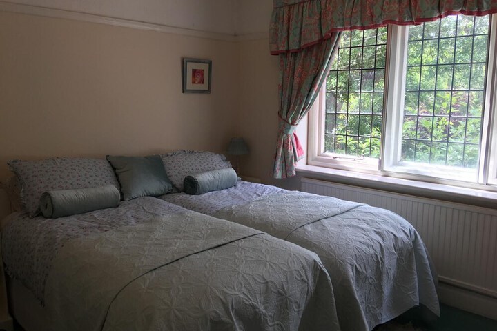Room 7 of 10