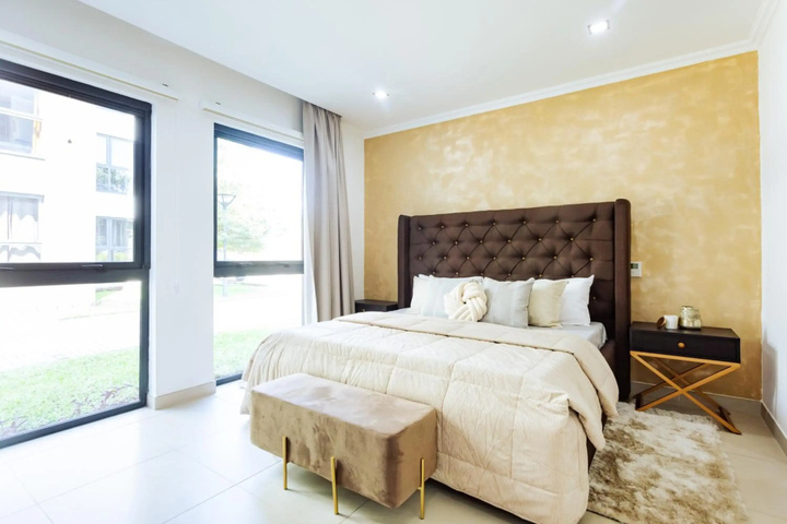 Room 3 of 8