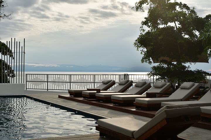 Pool 50 of 74