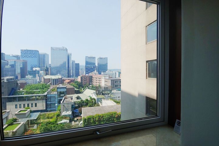 Room 62 of 106
