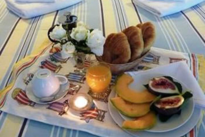 Breakfast/Coffee Service 5 of 9