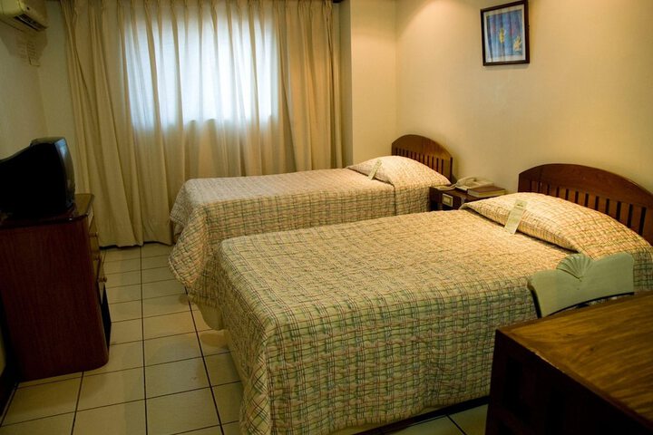 Room 7 of 23