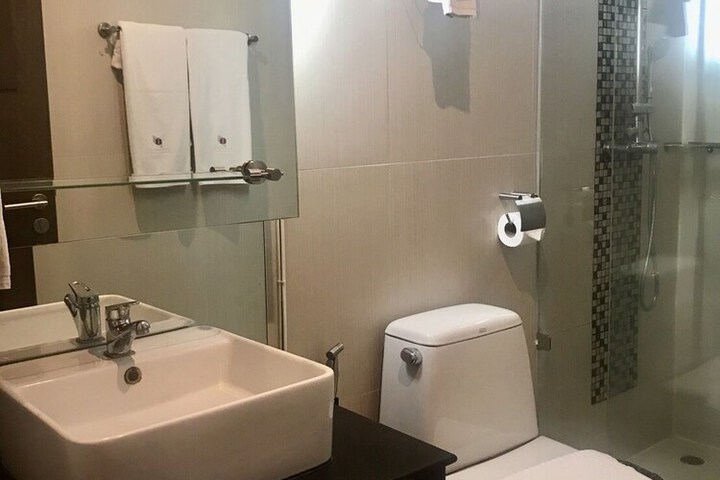 Room 15 of 25