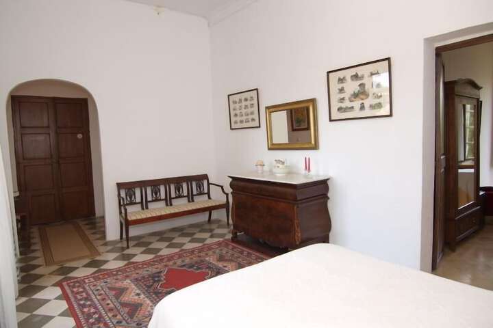 Room 19 of 60