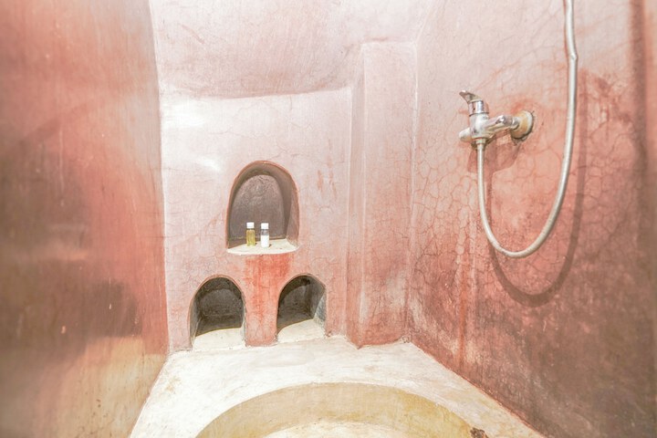 Room 18 of 29