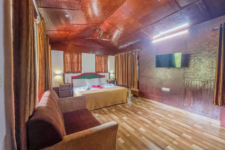 Room 32 of 71