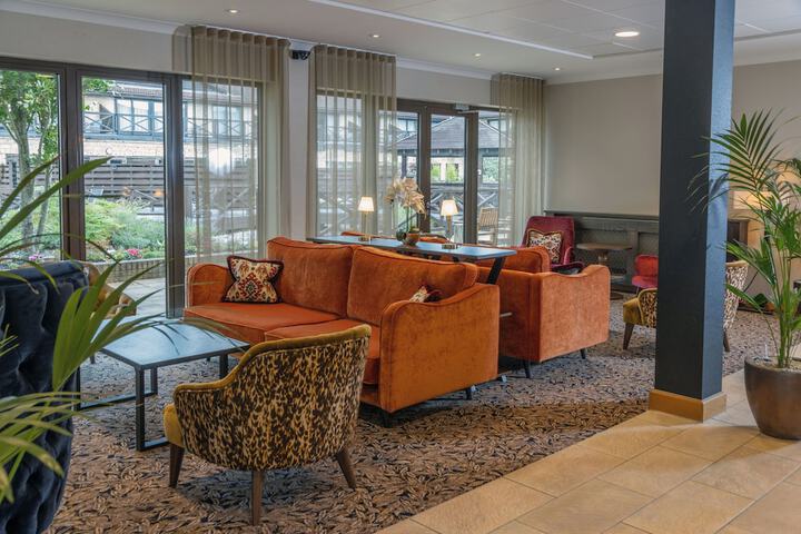 Hotel Lobby