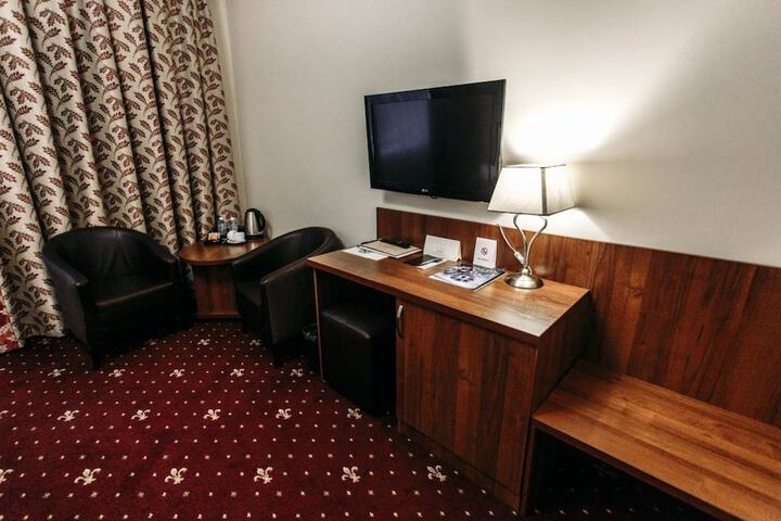 Room 17 of 54