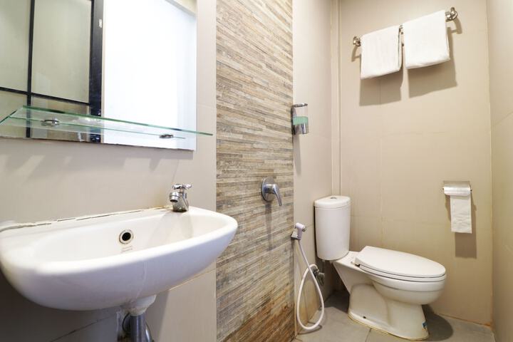 Room 44 of 79