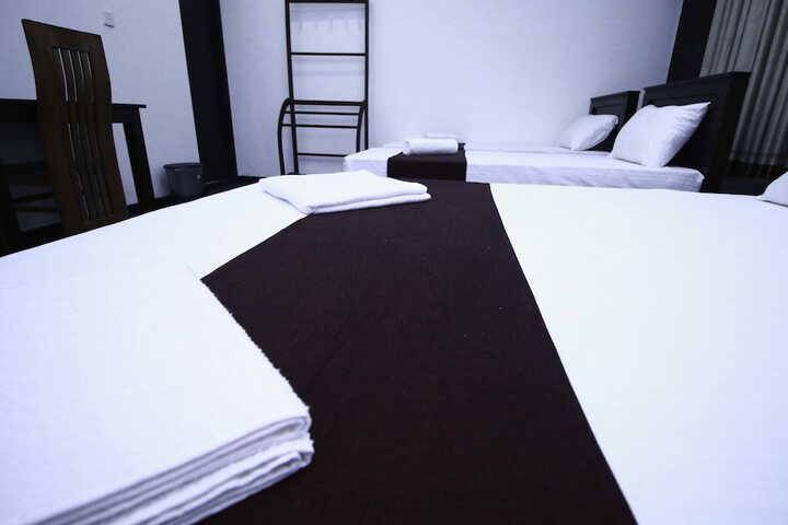 Room 22 of 34