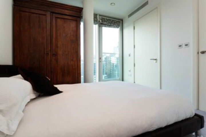 Room 14 of 19