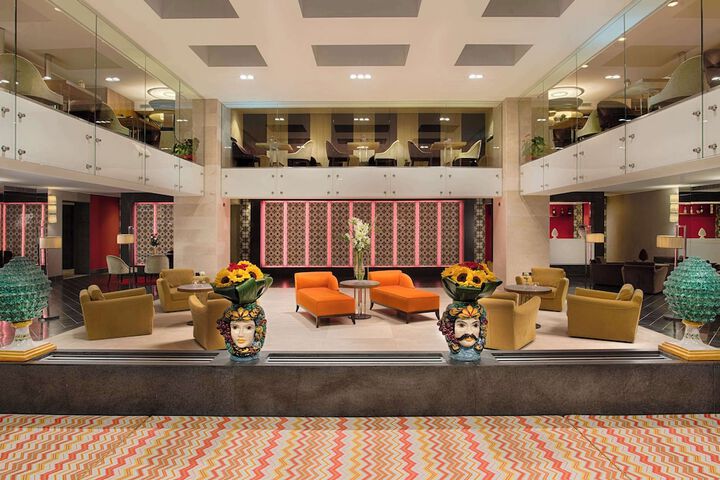 Entrance & Lobby