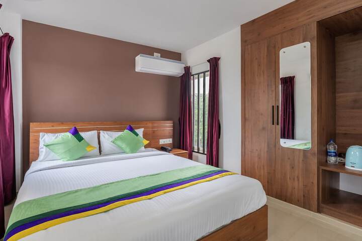 Room 8 of 31