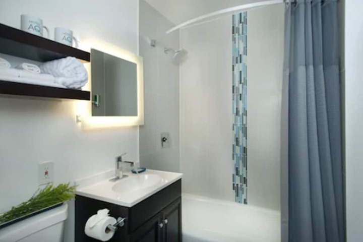 Bathroom shower