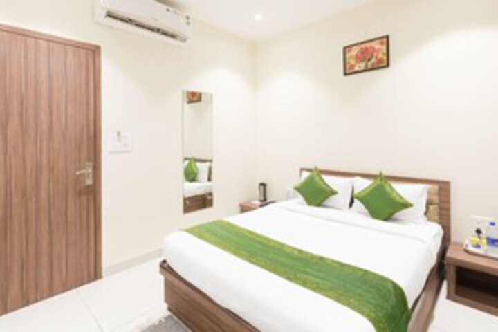 Room 21 of 26