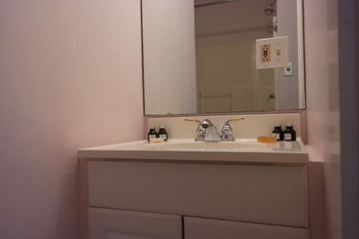 Room 5 of 38