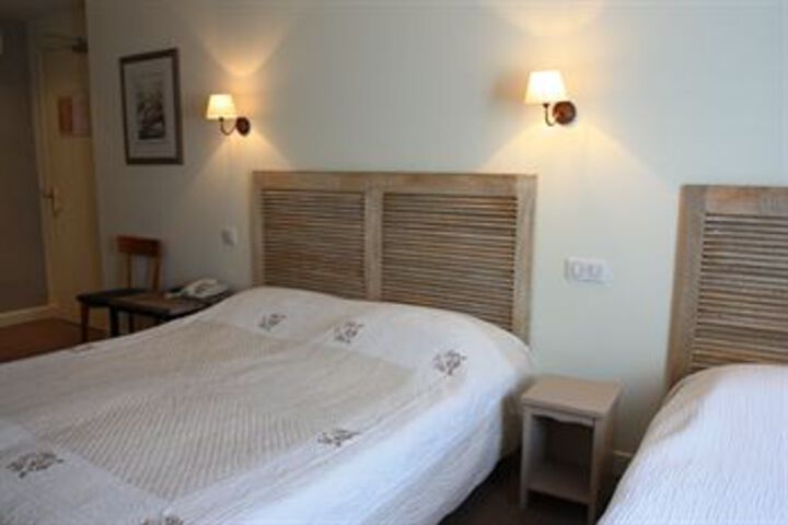 Room 17 of 46