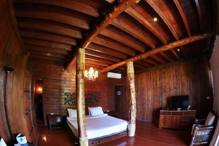 Room 7 of 50