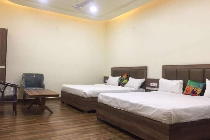 Room 18 of 41