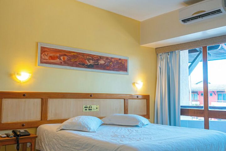 Room 10 of 81