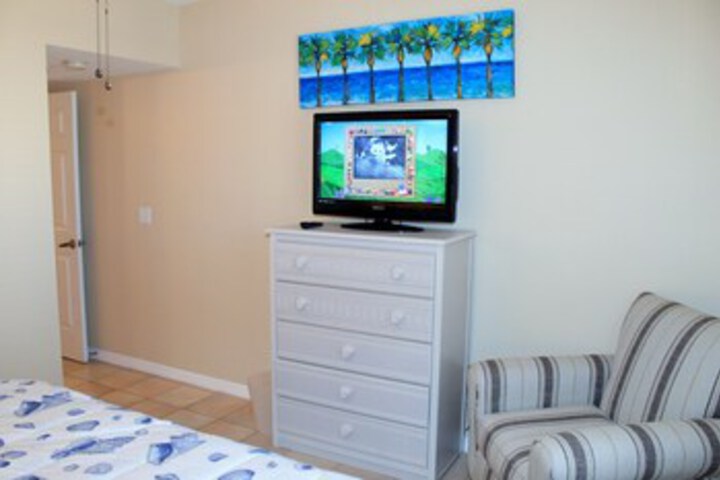 Room 12 of 20