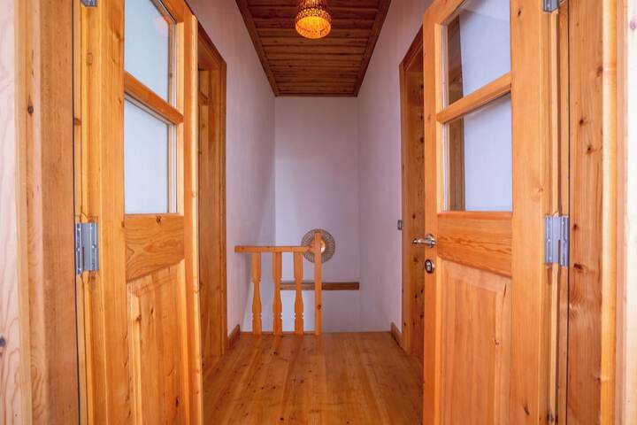 Room 42 of 85