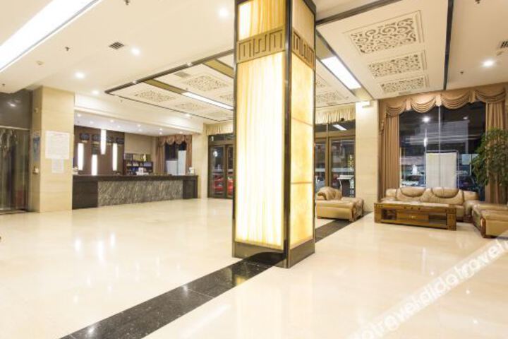 Hotel Interior 4 of 10