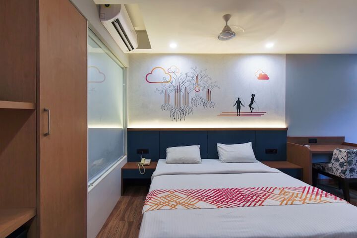 Room 13 of 46
