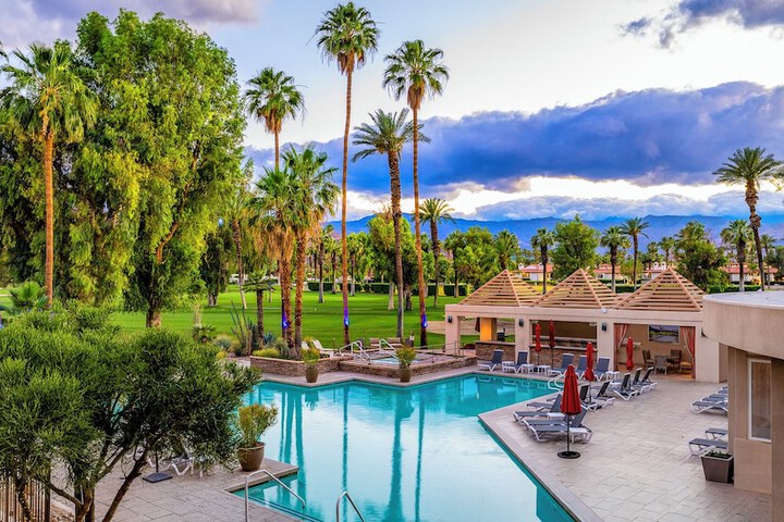 Pools & Facilities