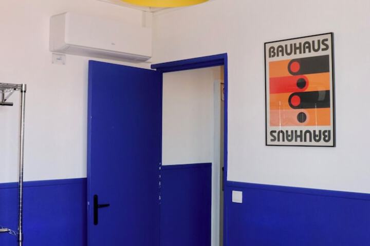 Room 7 of 48