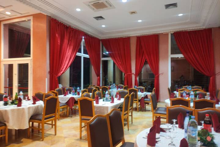Dining 89 of 128