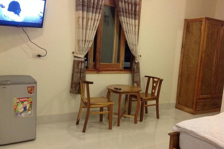 Room 10 of 43