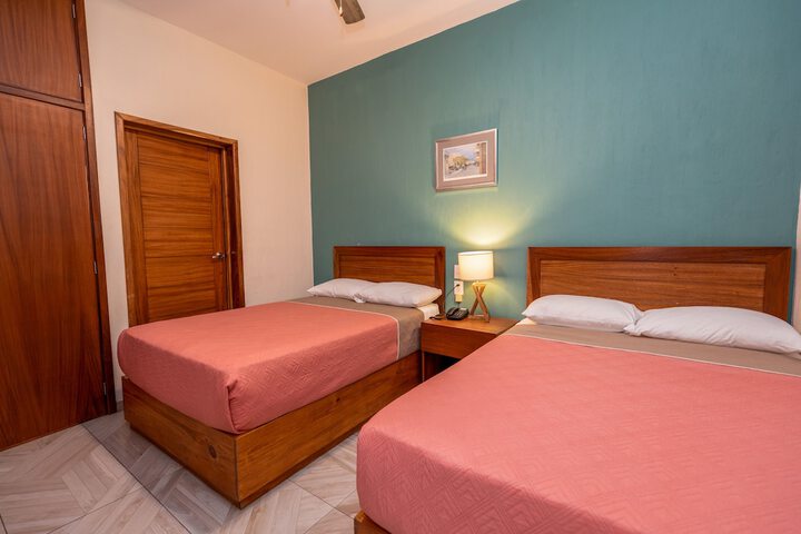 Room 14 of 47