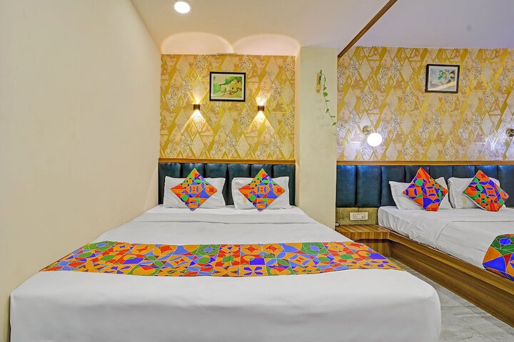 Room 12 of 29