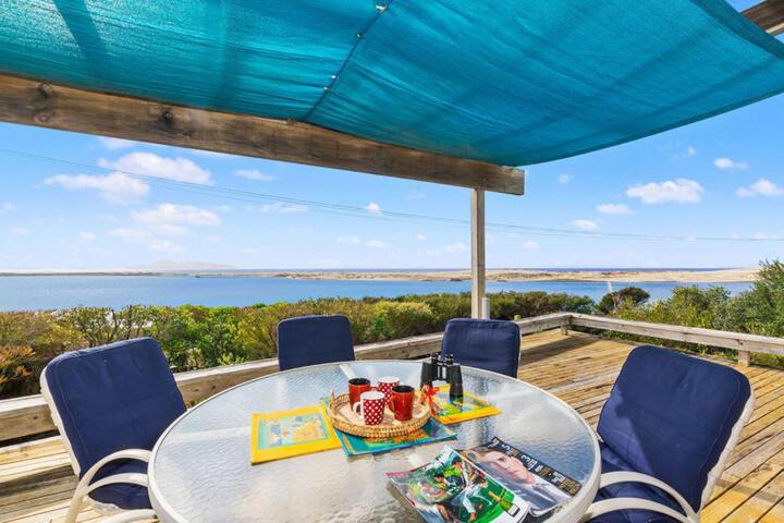 Taste of Paradise with WiFi!- Mangawhai Heads Home