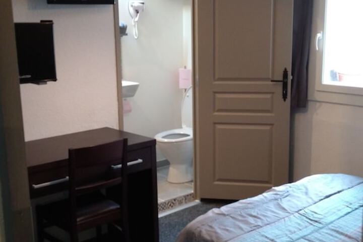 Room 14 of 67