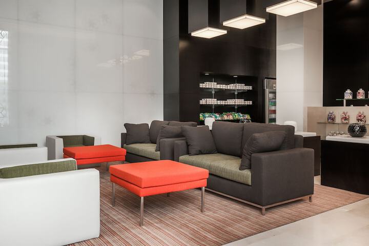 Guest Lobby