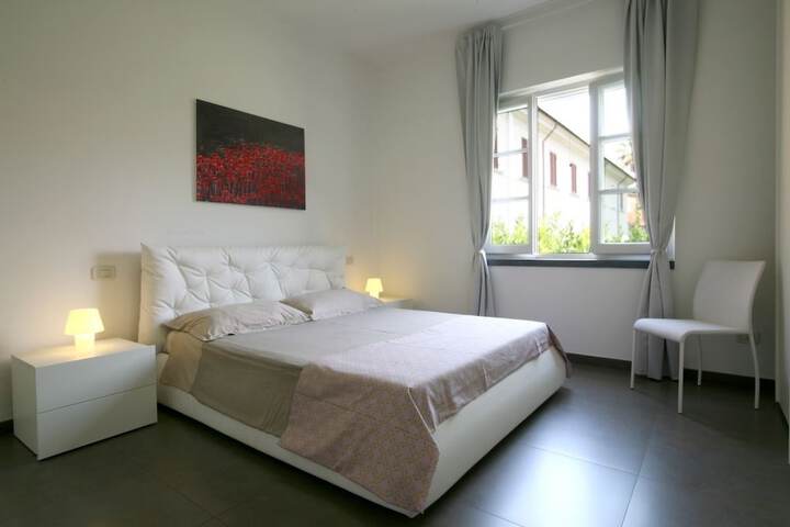 Room 2 of 12
