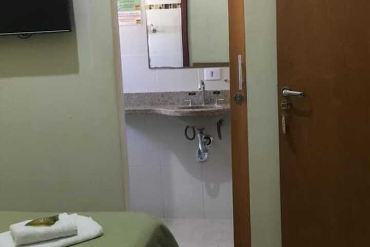 Room 16 of 31