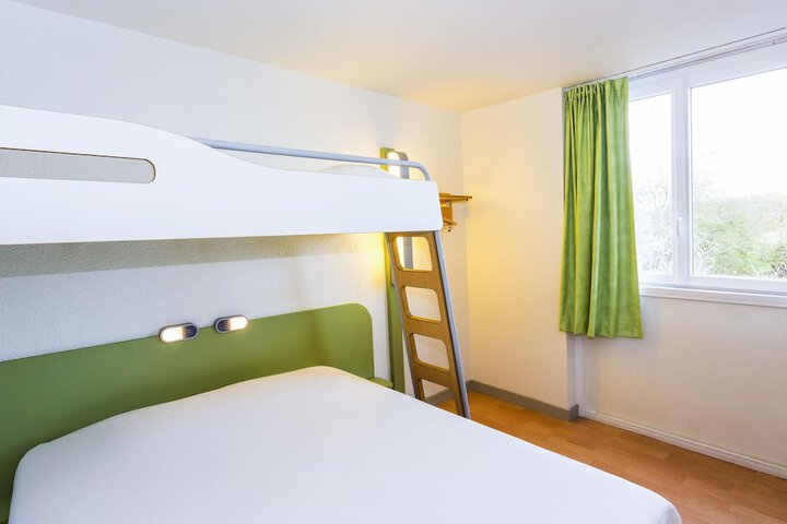 Room 14 of 31