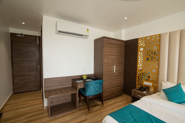 Room 18 of 45