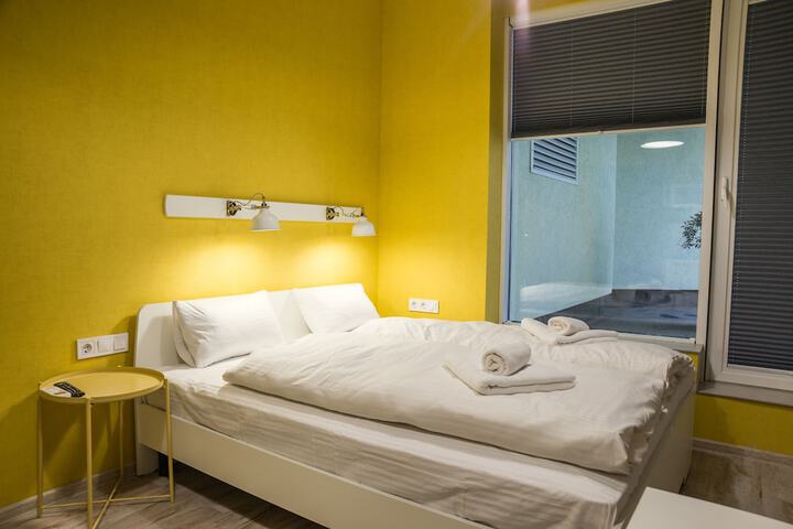 Room 34 of 146