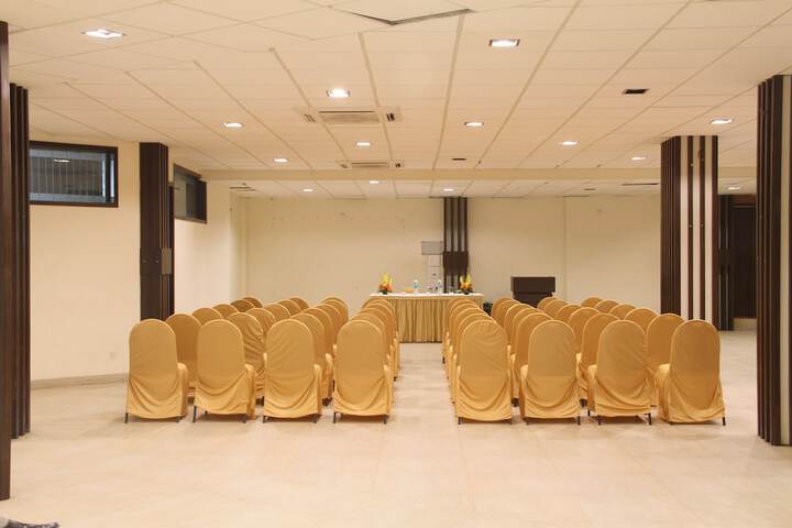 Indoor wedding