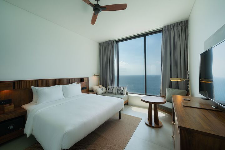 Room 7 of 35
