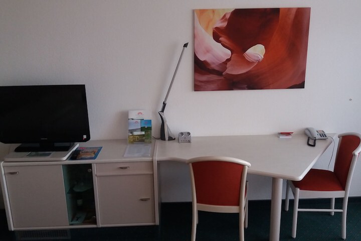 Room 10 of 57