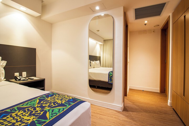 Room 10 of 78
