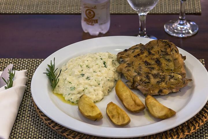 Dining 48 of 71