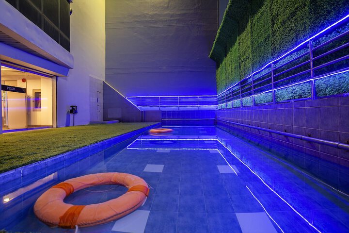 Pool 138 of 258