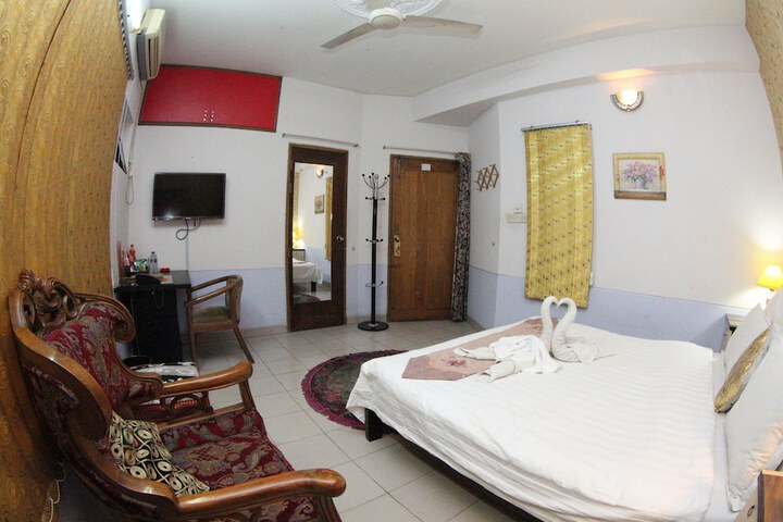 Room 16 of 144
